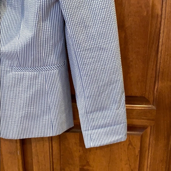 Fitted Seersucker Blazer size 2 - Picture 3 of 8